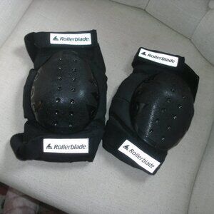 SET of Two Rollerblade Brand Skating Padded Knee Pads Black Adult Size MED